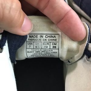 Men’s size 7 polo RL navy blue canvas high tops!